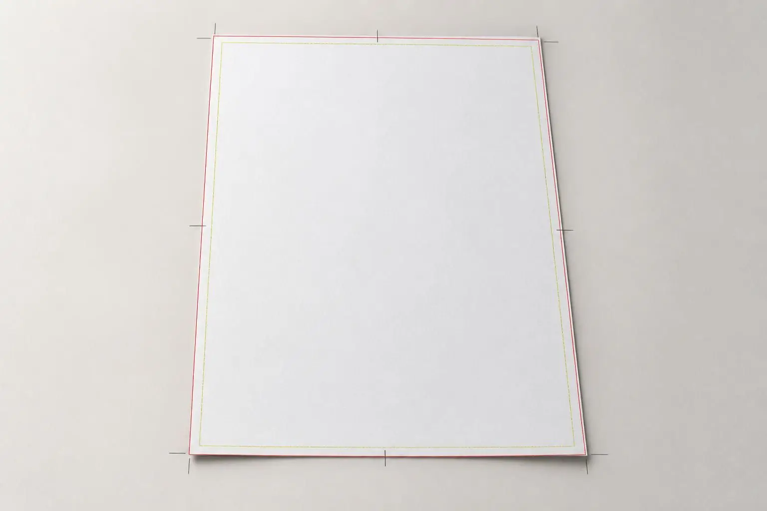 découvrez tout ce qu'il faut savoir sur le flyer a5 : dimensions exactes, marges recommandées et zone de sécurité pour une impression réussie et un rendu professionnel.